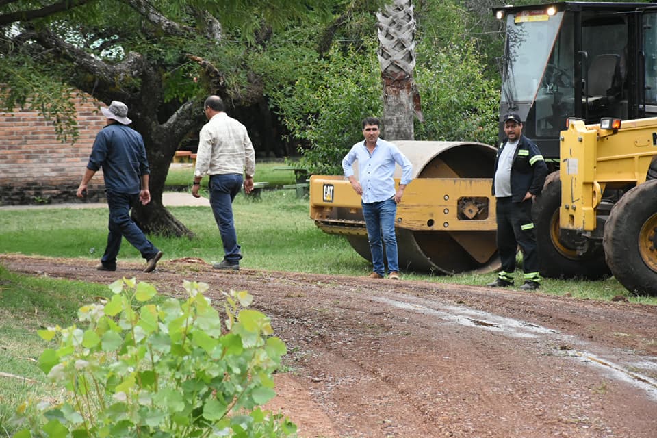 Comenzó la recuperación y mantenimiento de calles internas en Termas de Daymán