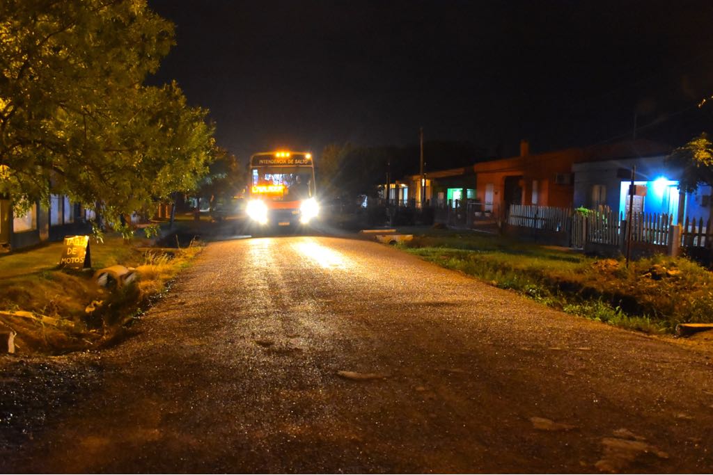 La Intendencia de Salto colocó bitumen en calle Perú entre Avda. Concordia y Defensa