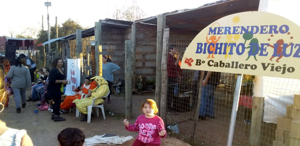 Del Parque Fm  y Merendero Bichito de Luz _ Festejos del Día del Niño