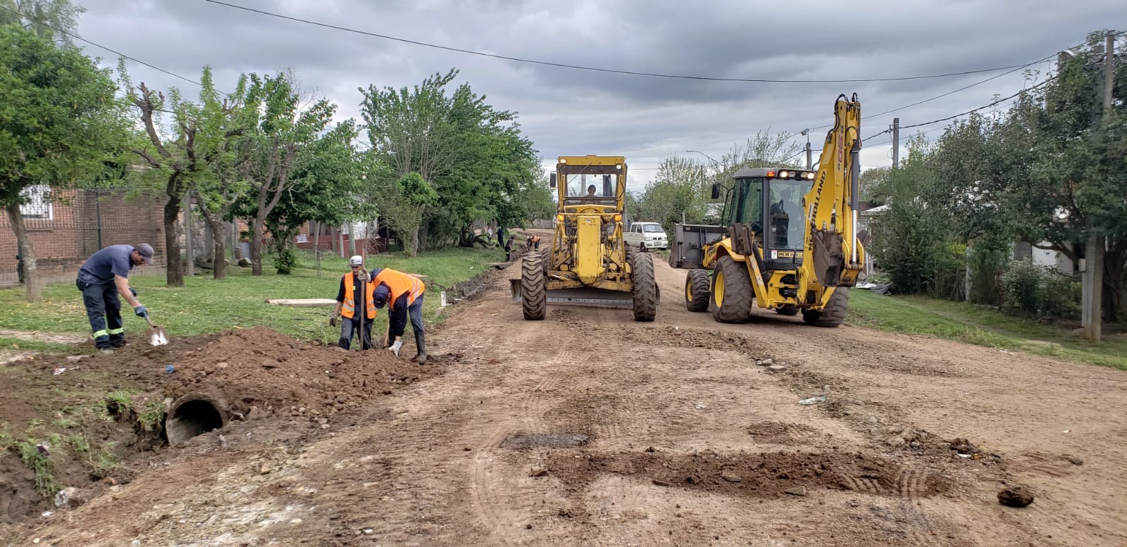 Intendencia trabaja en la recuperación de calles en barrio Umpierre