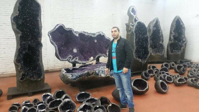 Pablo Antúnez, artesano en amatistas logró posicionar a LE STAGE MINERALS como una de las empresas más importantes a nivel mundial por sus esculturas